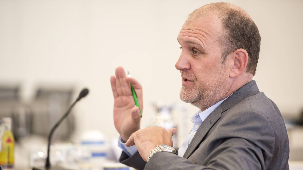 Schmadtke wütet gegen EM-Modus