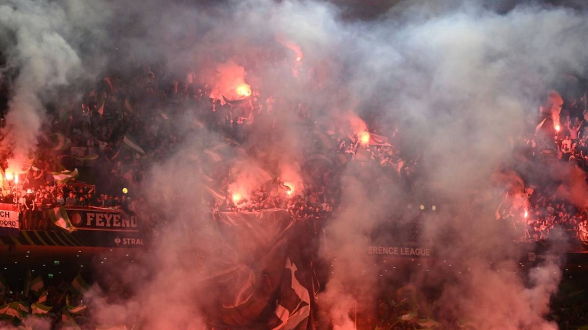 Polizei ermittelt gegen Feyenoord-Fans