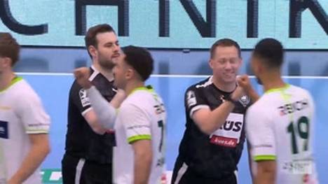 Die Highlights der Partie FRISCH AUF! Göppingen - HSG Wetzlar aus der Handball-Bundesliga im Video.