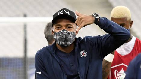 PSG-Star Kylian Mbappé hat die englischen Fans nach dem Ausscheiden von Manchester City im Viertelfinale der Champions League gegen Olympique Lyon auf die Schippe genommen. 