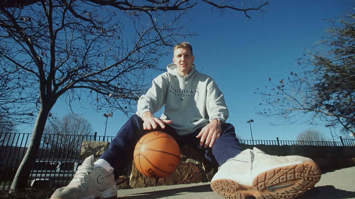 Damit honoriert Silver Nowitzkis Leistungen während seiner großen Karriere. SPORT1 zeigt die Highlights der bisherigen All-Star-Teilnahmen des zukünftigen Hall-of-Famers