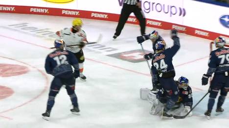 EHC Red Bull München - Löwen Frankfurt: Tore und Highlights | PENNY DEL