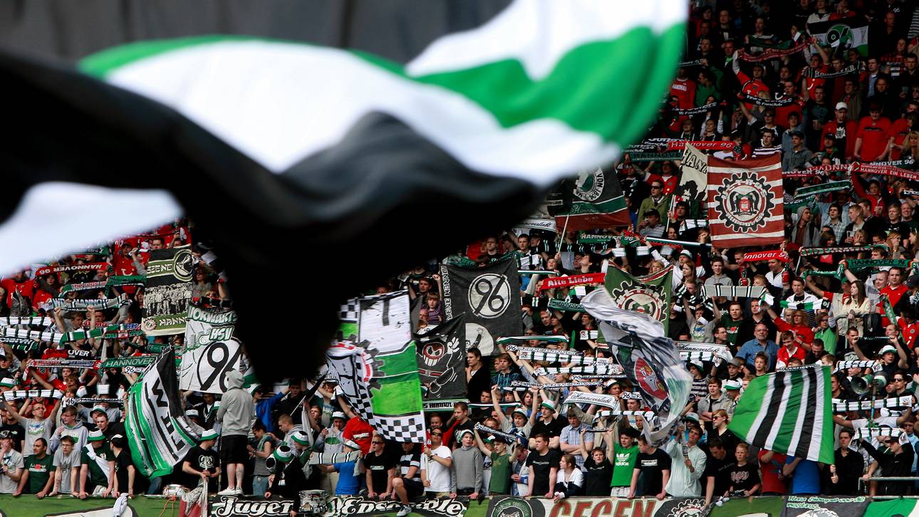 Krawalle überschatten Gladbach-Spiel