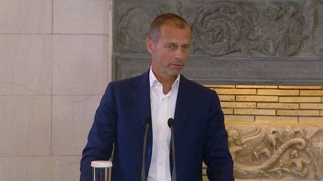 Vor wenigen Tagen kam es zu einem gewalttätigen Todesfall eines AEK-Athen-Fans. Vor dem UEFA-Supercup in Athen spricht sich UEFA-Präsident Ceferin gegen Gewalt im Fußball aus.