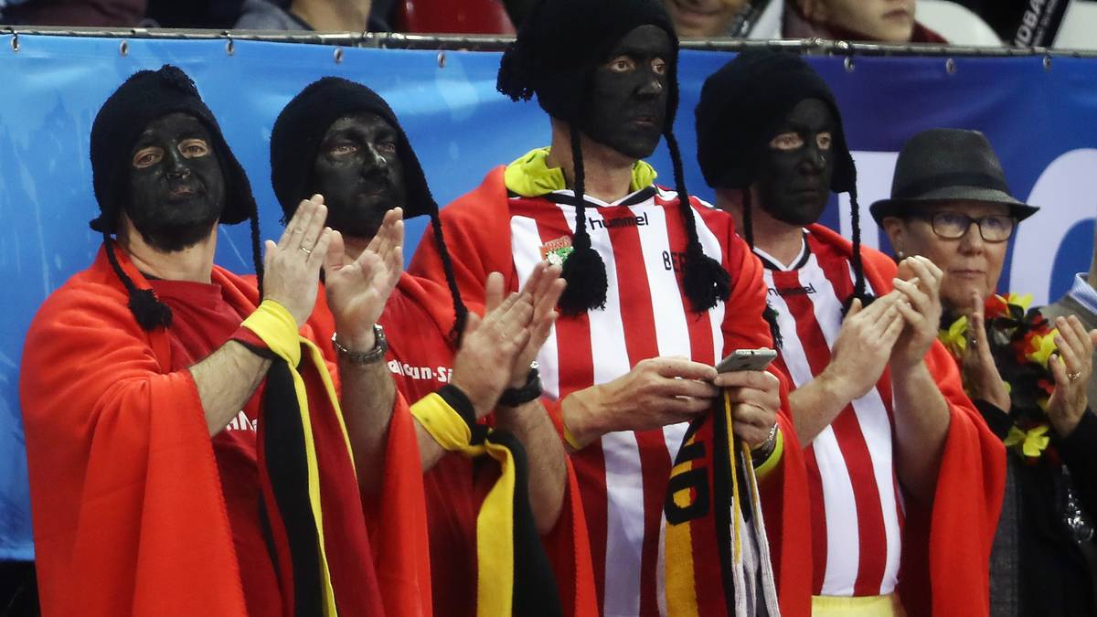 ...beweisen andere ihre Kreativität in Sachen Fan-Outfit