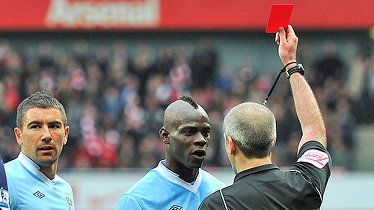 sondern auch bei seinen Vereinen
                  
                  