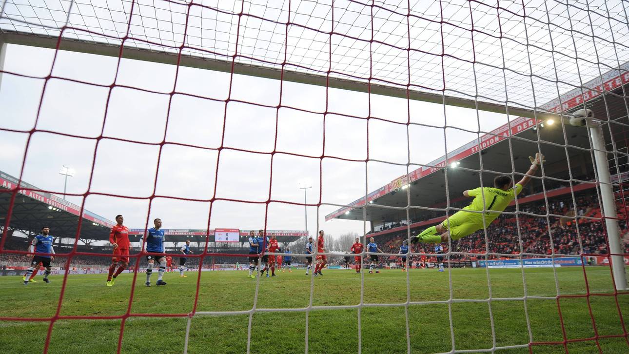 Traum-Freistoß: Kroos feiert Kroos