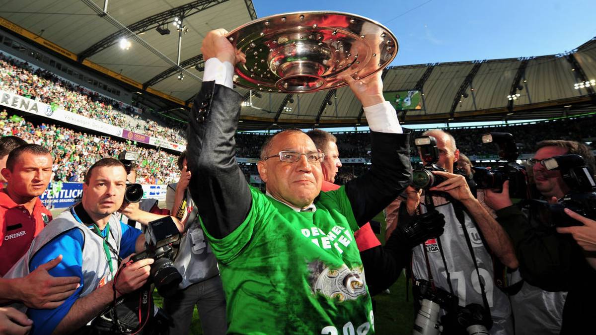 FELIX MAGATH (VfL Wolfsburg): "Quälix" führte den Werksklub 2009 sensationell zum ersten und einzigen Meistertitel, zog dann aber zu Schalke weiter