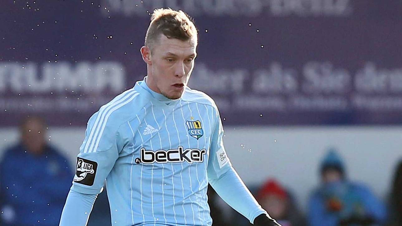 Chemnitz nimmt Karlik unter Vertrag