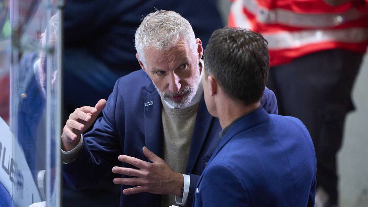  DEB-Sportdirektor Christian Künast (l.) hat die Eisqualität kritisiert 