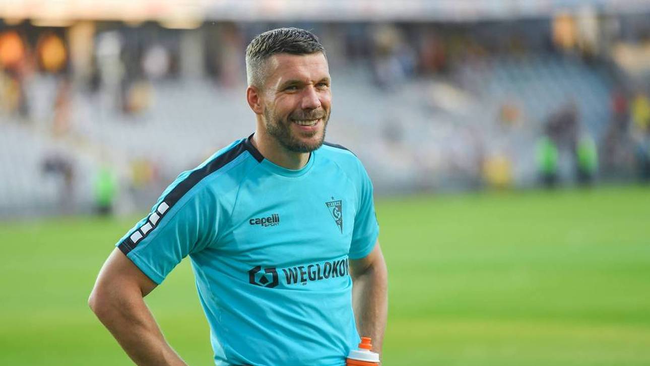 „Bekloppt“: Podolski über China-Gebote