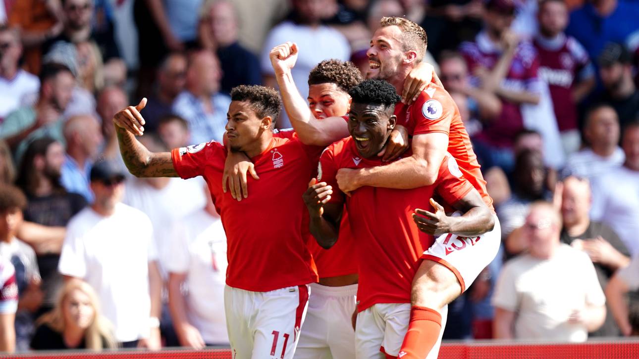 Awoniyi stolpert Nottingham zum Sieg