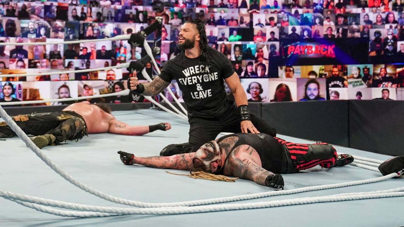 Reigns-Match: WWE-Ring kollabiert