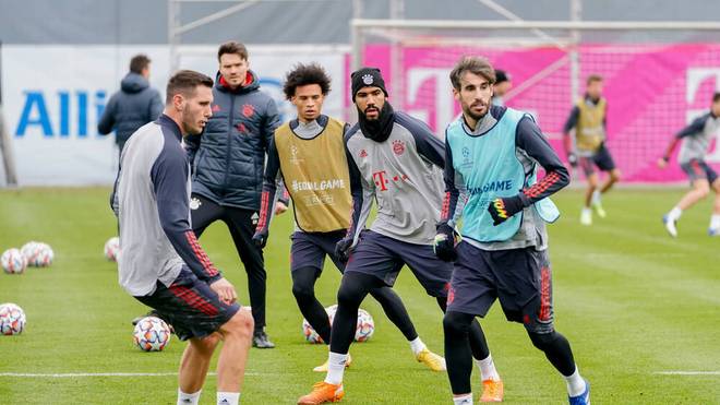 Niklas Süle (l.) In training with FC Bayern Munich