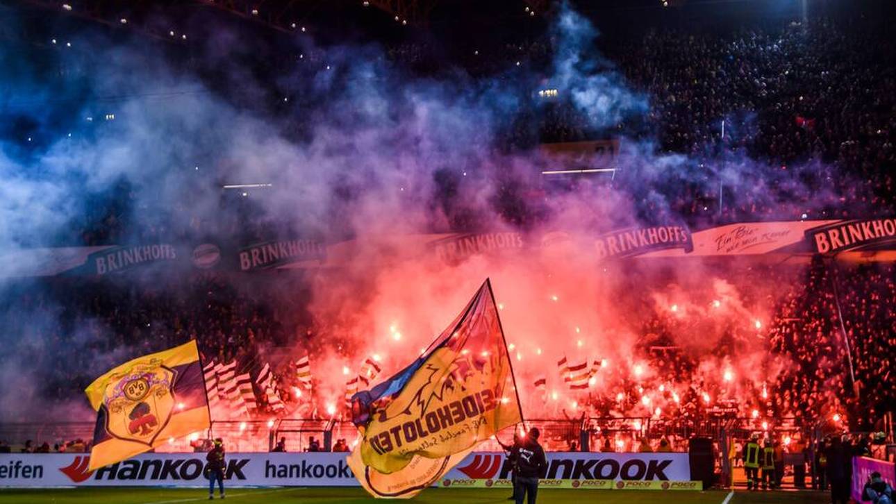 Politik will Pyrotechnik in Stadien erlauben