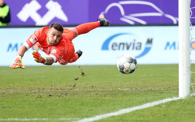 2 Bundesliga Hamburger Sv Unterliegt Aue Auch Vfb Stuttgart