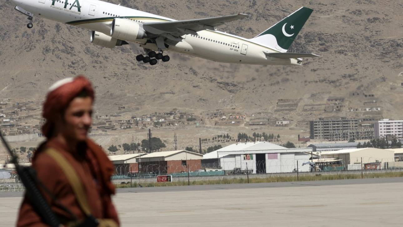 FIFA fliegt 57 weitere afghanische Sportler aus