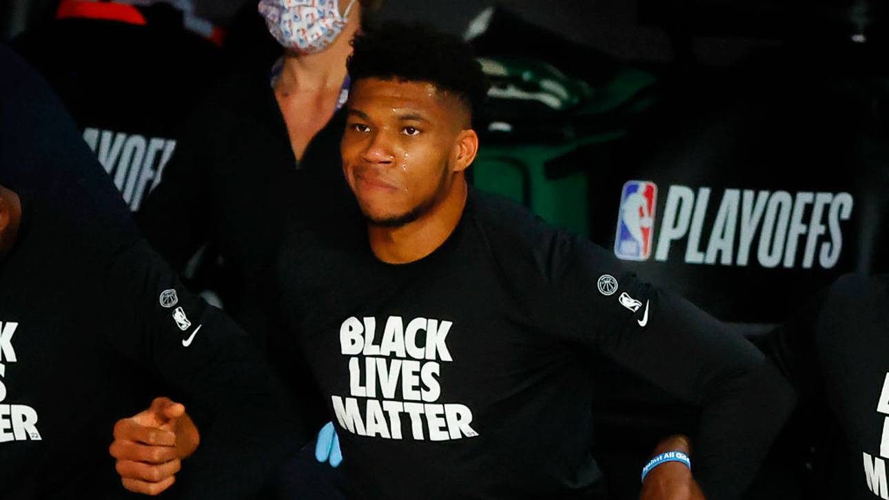Bucks kontaktieren Blakes Vater