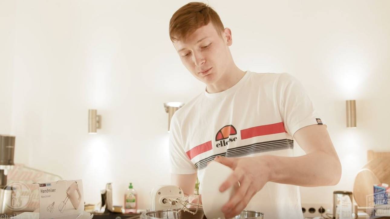 S04-Keeper backt für Senioren