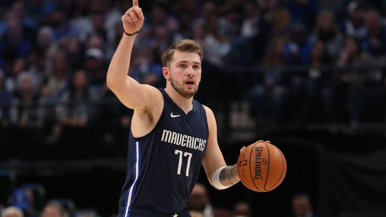 Mavs feiern Sieg gegen Champion