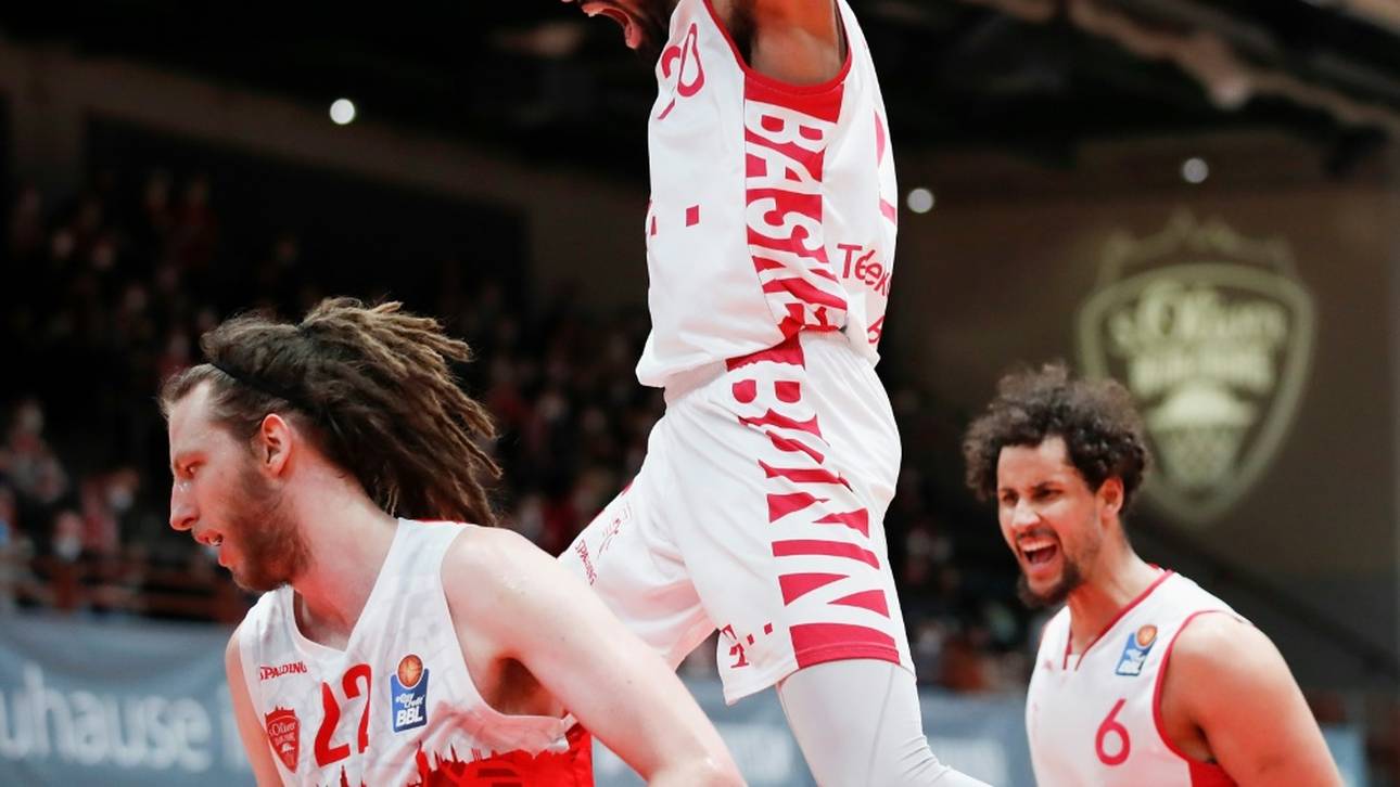 Bonn erobert Spitze zurück