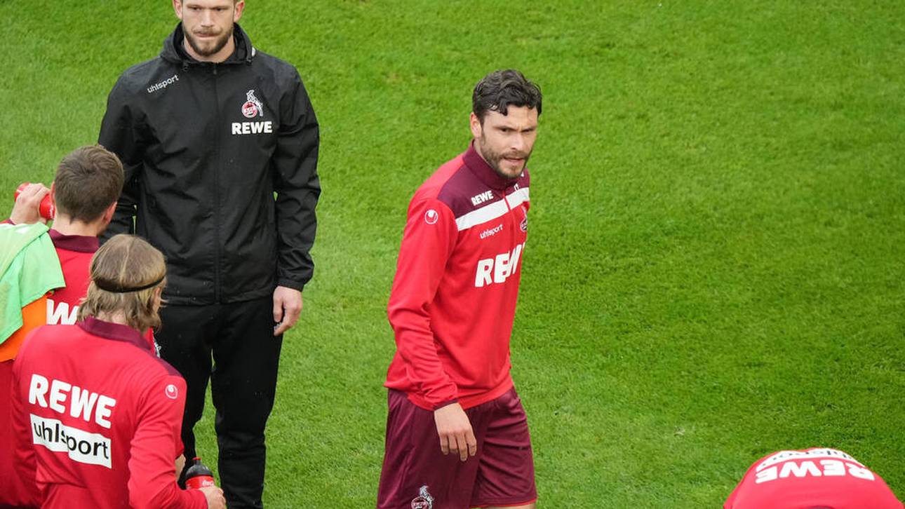 Hector blafft Reporter an