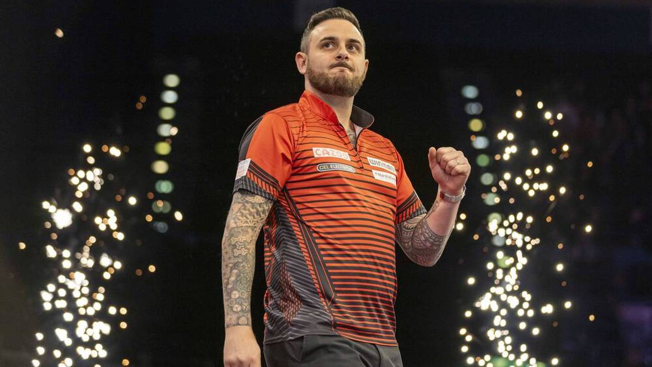 Cullen bringt Wright in Bedrängnis