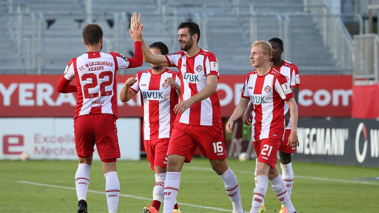 Kickers legen im Aufstiegsrennen vor