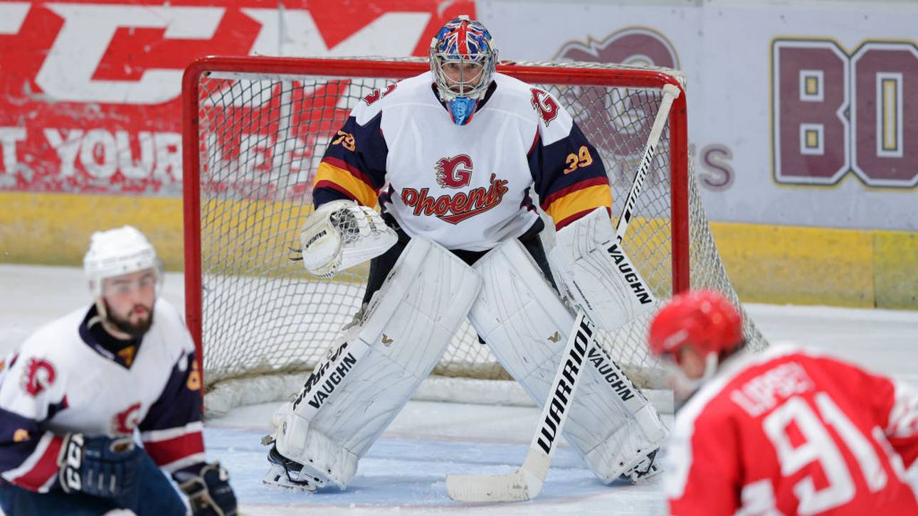 Eishockey-Debüt: Cech als Held