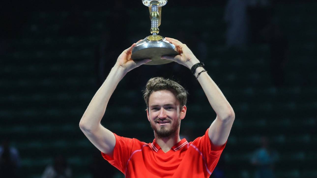 Medwedew gewinnt auch in Doha