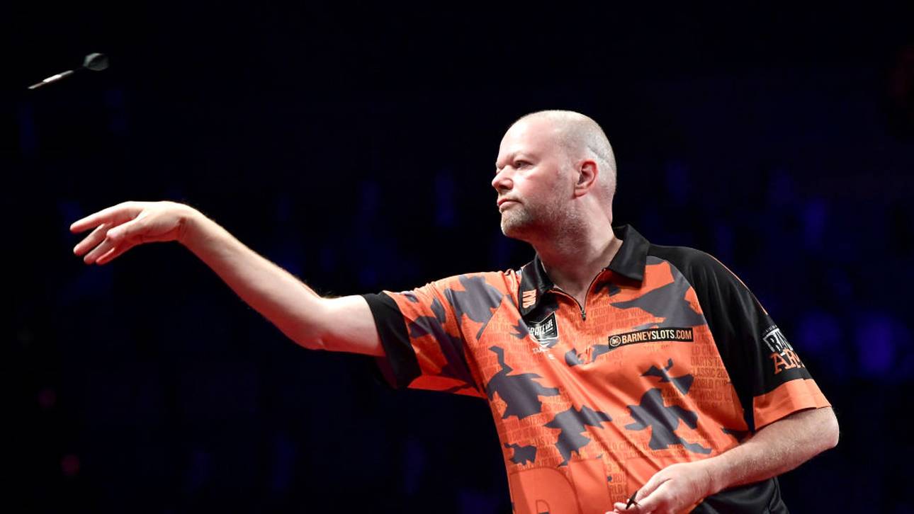 Barney greift bei der Darts-WM ein