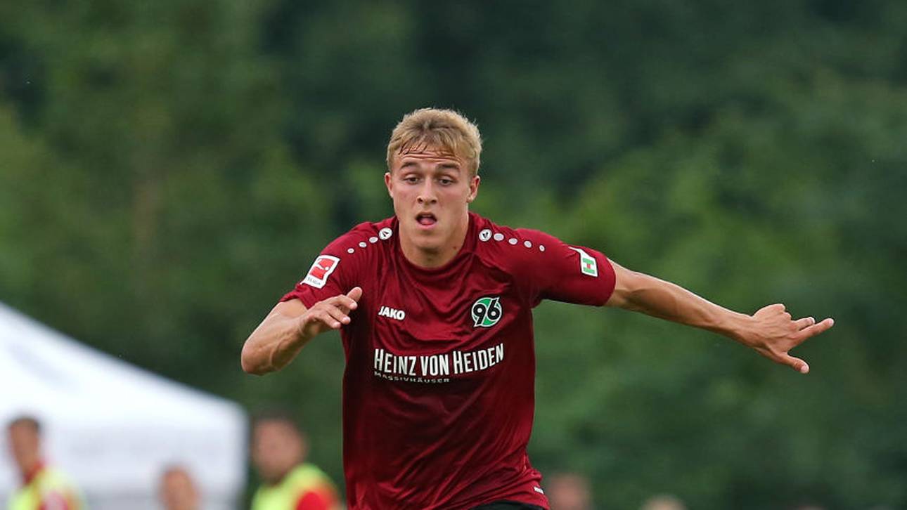 Kind geschockt: 96-Profi infiziert