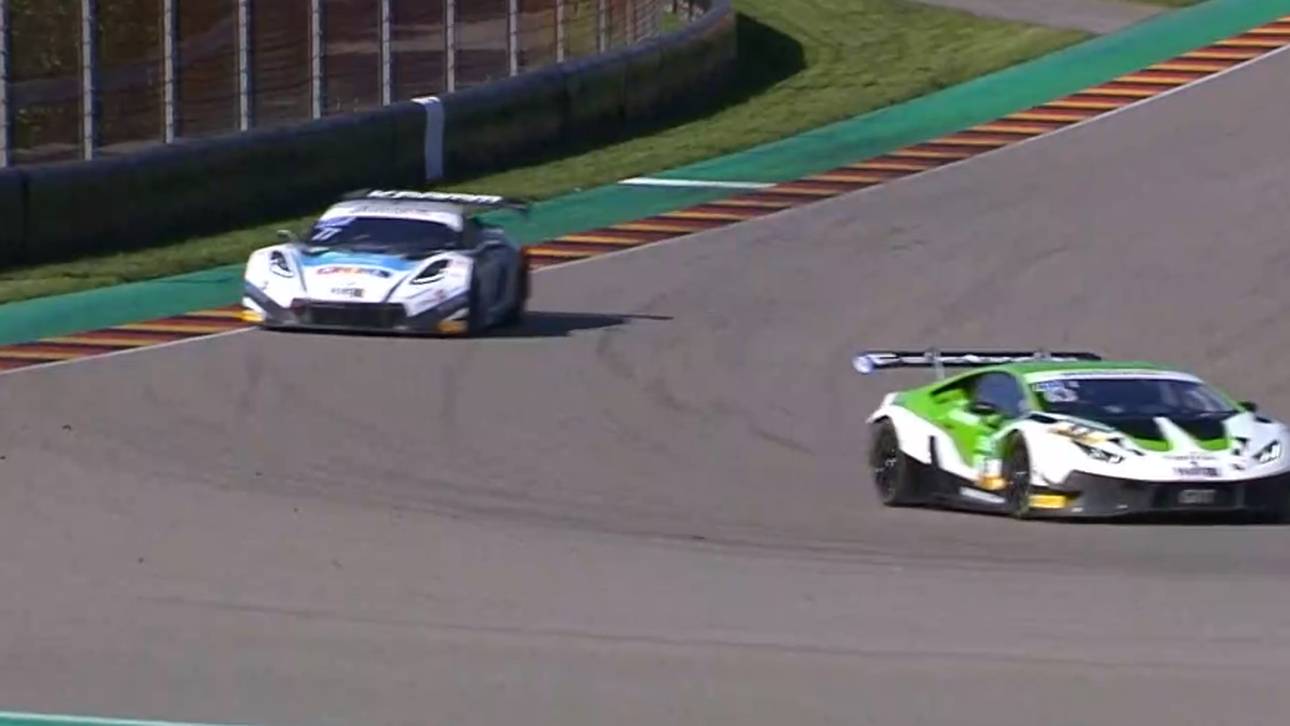 Corvette-Duo siegt wegen Strafe