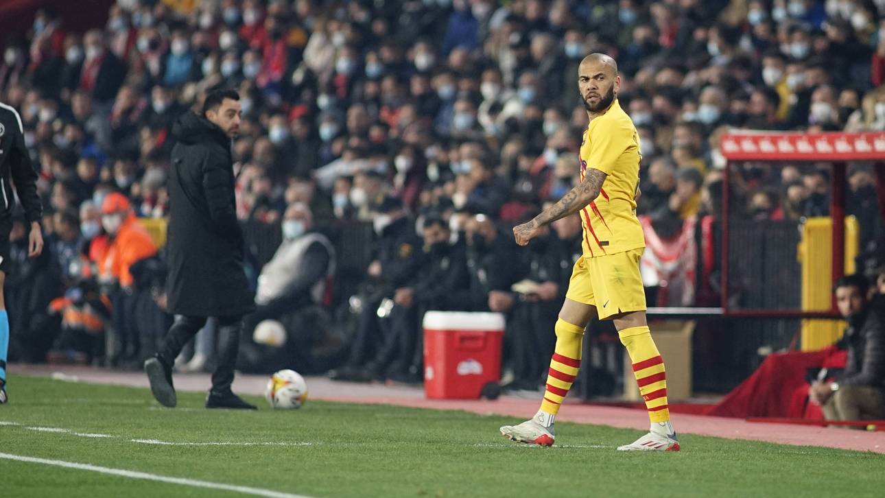 Barca lässt Alves außen vor