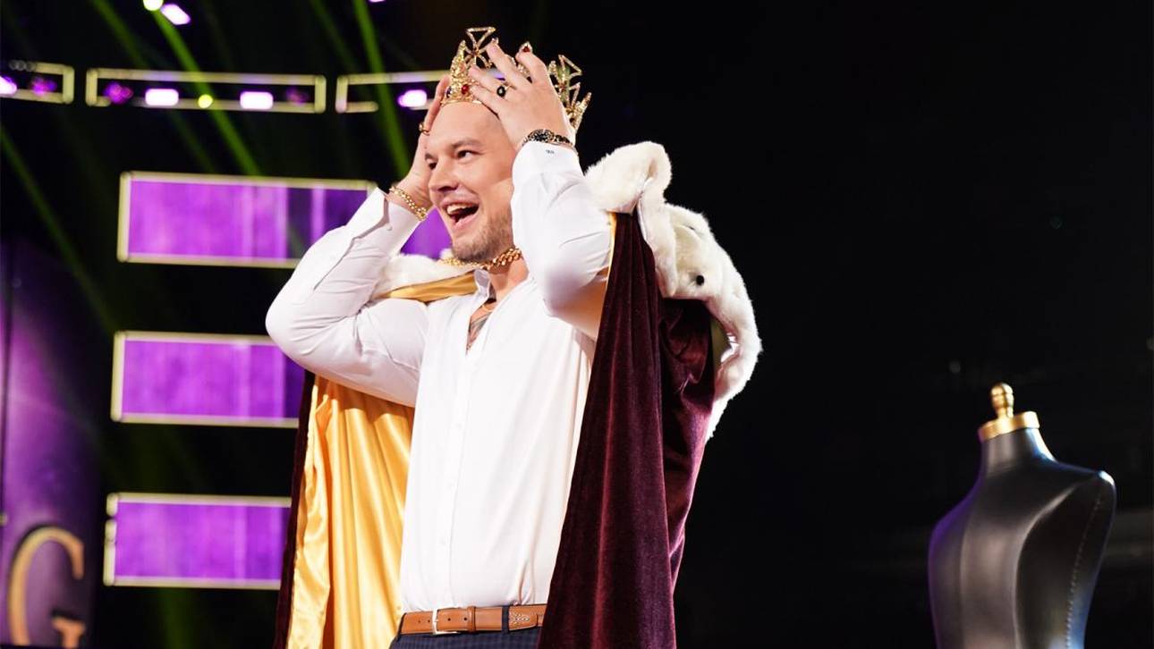 WWE: König Corbin steigt hoch ein