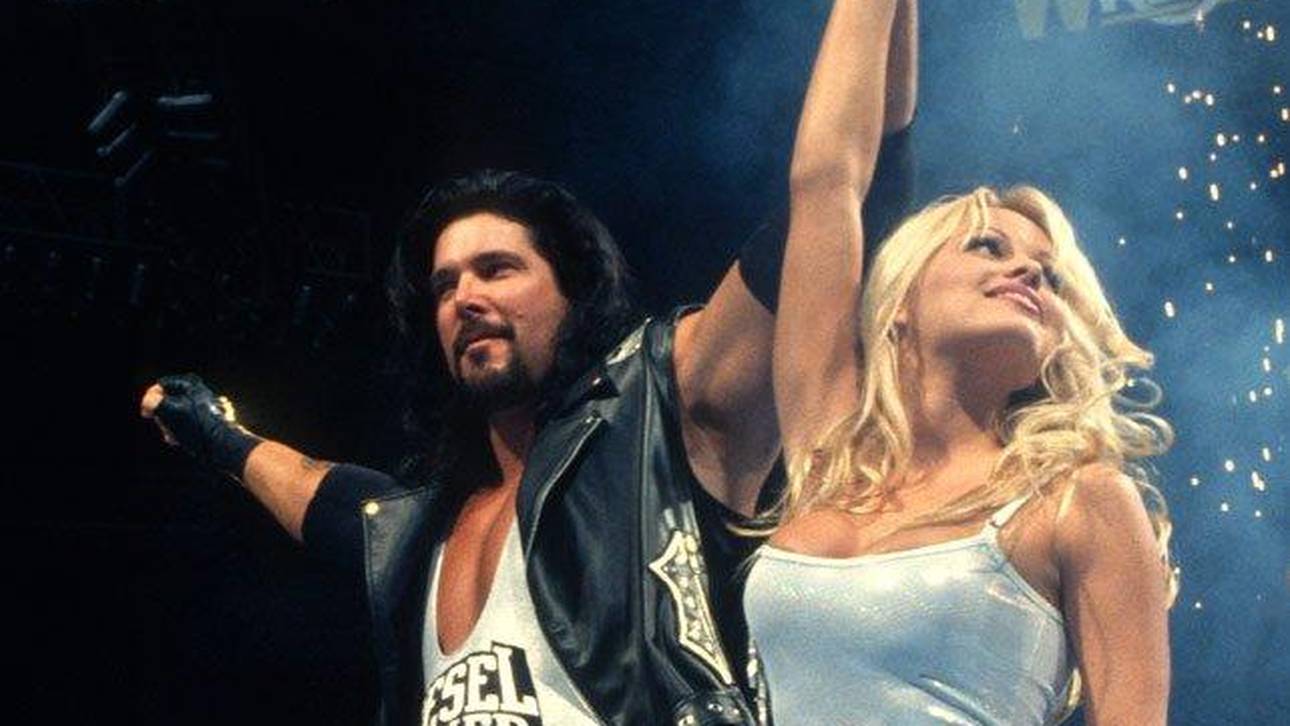 Als Diesel wurde Kevin Nash bei WrestleMania 1995 von Pamela Anderson begleitet