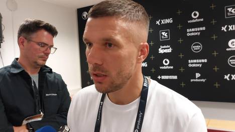 Der ehemalige deutsche Nationalspieler Lukas Podolski spricht im Interview über die Kritiker der Hallenliga "Baller League".