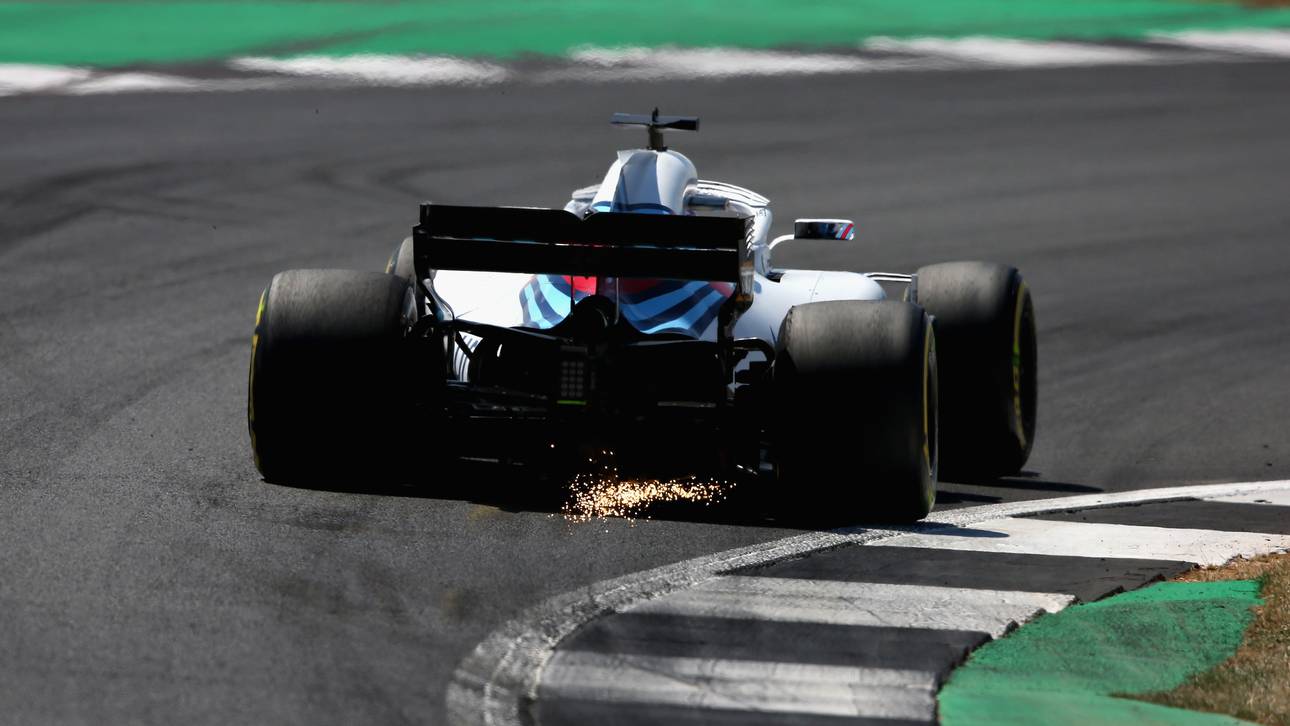 Williams startet aus Boxengasse