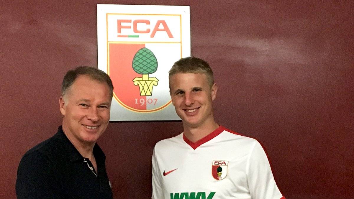 PLATZ 12: FC AUGSBURG (18,8 MILLIONEN): Die Verkäufe von Klavan, Hong und Co. haben Augsburg rund 15 Millionen Euro eingebracht, der Sieben-Millionen-Euro-Kauf des neuen Verteidigers Martin Hinteregger hat die Transferbilanz des FCA aber doch noch ins Minus gerückt