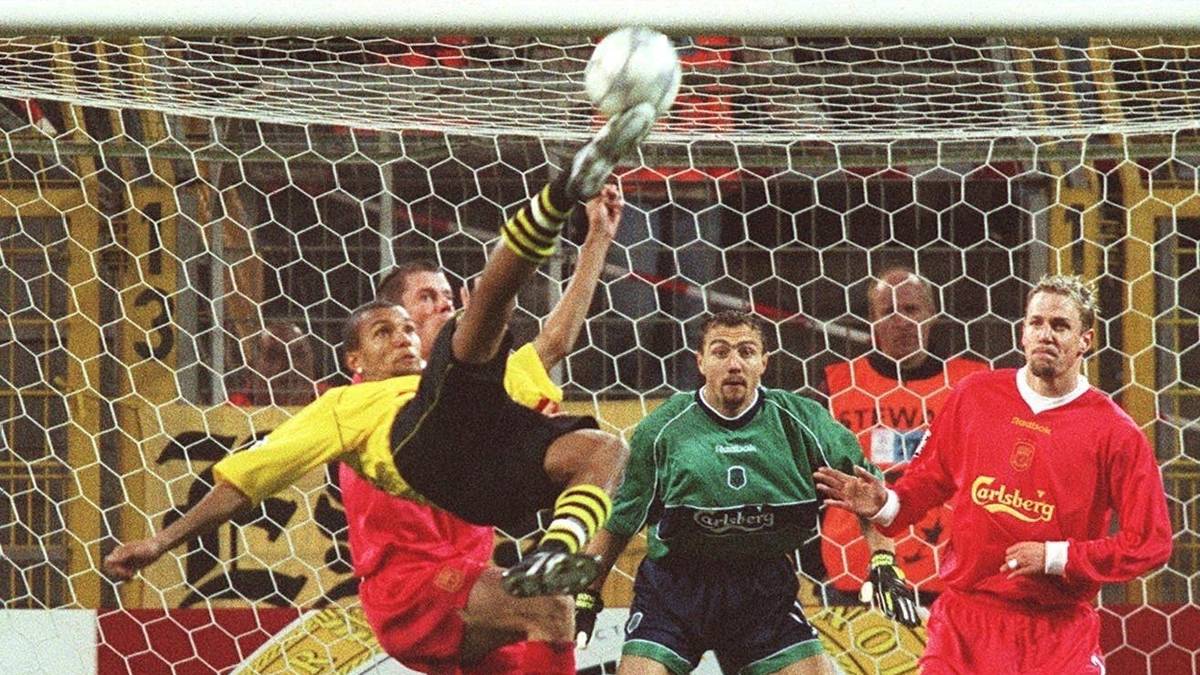 Zwar versucht der BVB alles, doch für ein Tor reicht es nicht trotz einiger guter Chancen durch Marcio Amoroso ... 