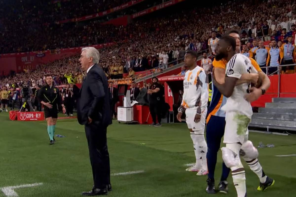 Im Finale der Copa del Rey trafen der FC Barcelona und Real Madrid aufeinander. Beim fünf-Tore-Spektakel sicherte sich Barcelona durch einen Treffer in der Verlängerung von Jules Kounde den zweiten Saisontitel.