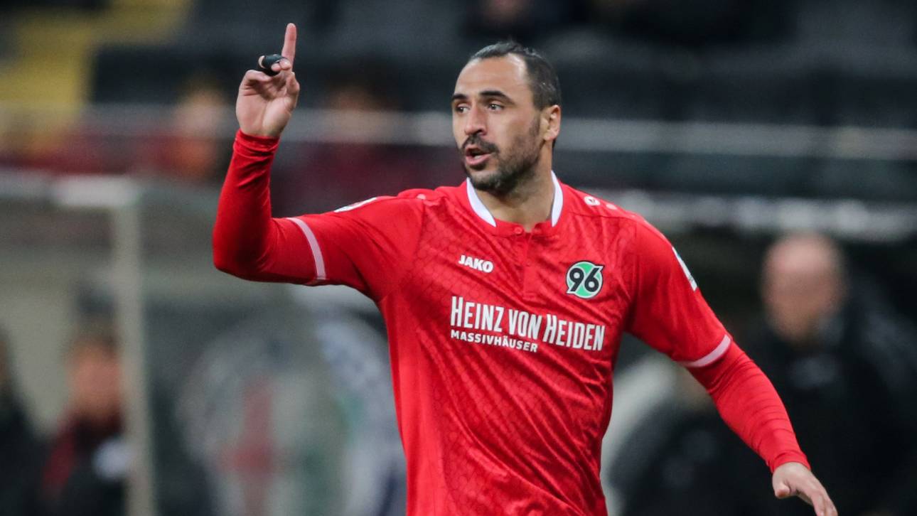 Landesligist schenkt 96 vier Mal ein