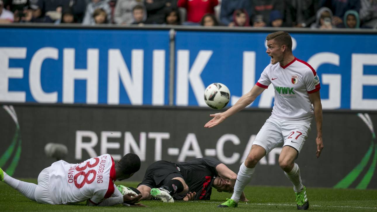 Geldstrafe für Finnbogason