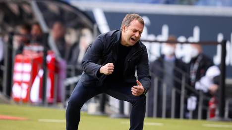 Joachim Löw hört als Bundestrainer auf und ganz Fußball-Deutschland diskutiert über seine Nachfolge. Hansi Flick ist ein heißer Kandidat. Doch ist der DFB-Job wichtiger als die Bayern?