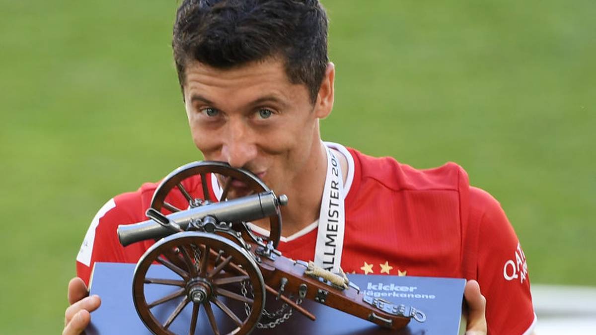 PLATZ 1: Robert Lewandowski (FC Bayern) - 34 Tore