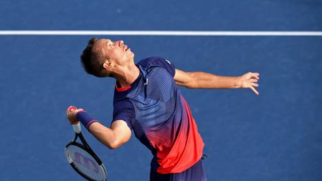 NEW YORK, NEW YORK - AUGUST 26: Philipp Kohlschreiber of Germany serves during his men's singles first round match against Lucas Pouille of France during day one of the 2019 US Open at the USTA Billie Jean King National Tennis Center on August 26, 2019 in the Flushing neighborhood of the Queens borough of New York City.  (Photo by Emilee Chinn/Getty Images)