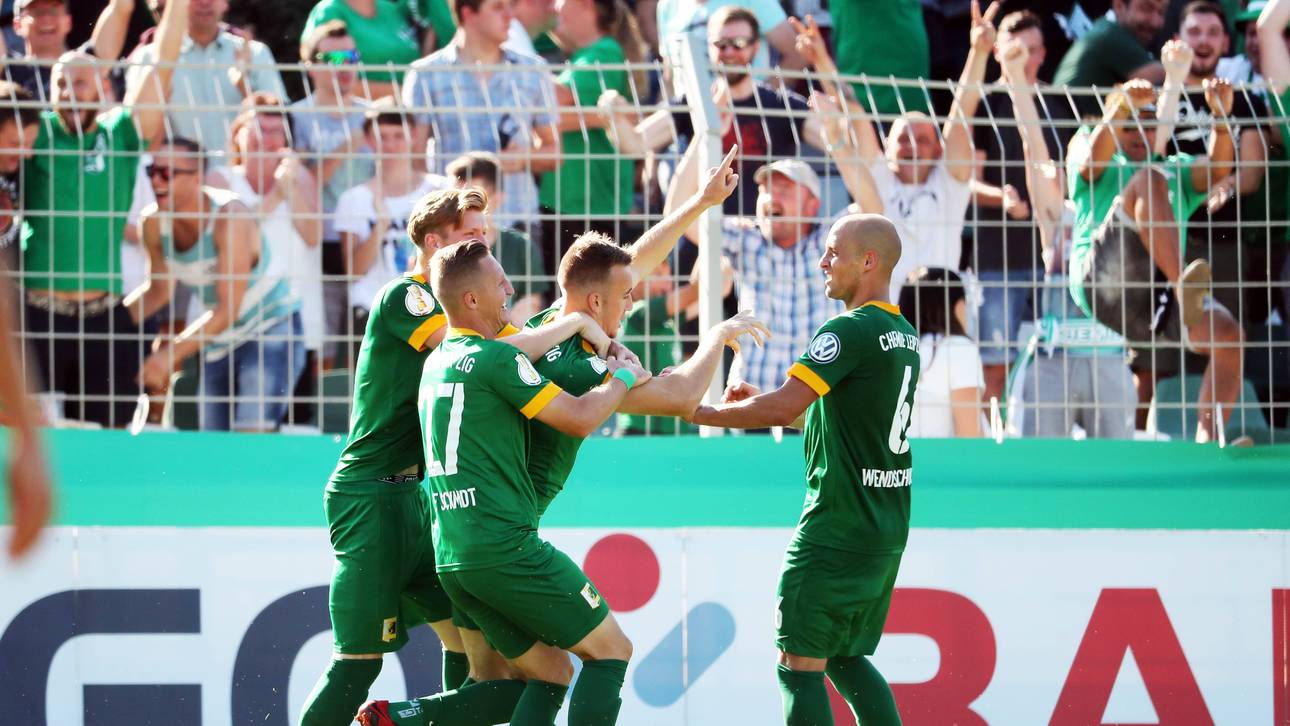 Oberligist wirft Regensburg raus