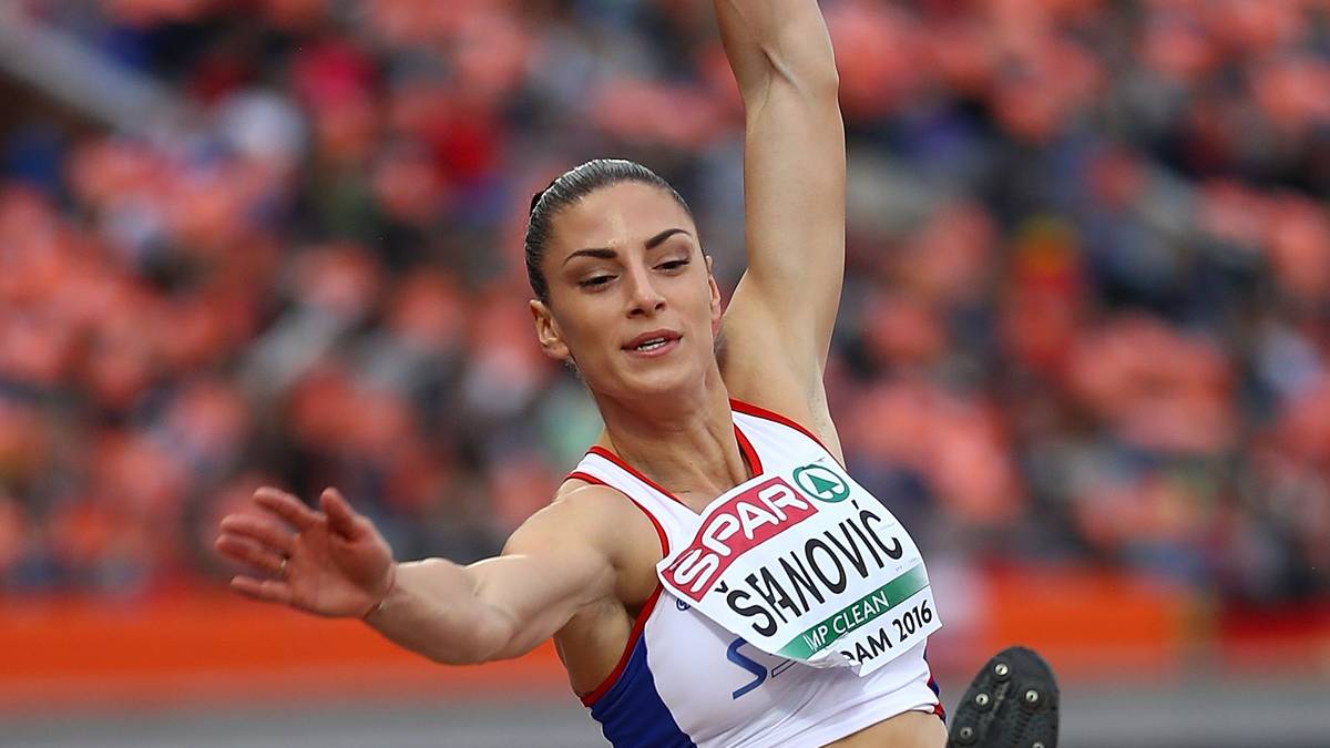 Ein echter Blickfang ist Weitsprung-Europameisterin Ivana Spanovic. Die Serbin glänzt nicht nur in der Weitsprunggrube...