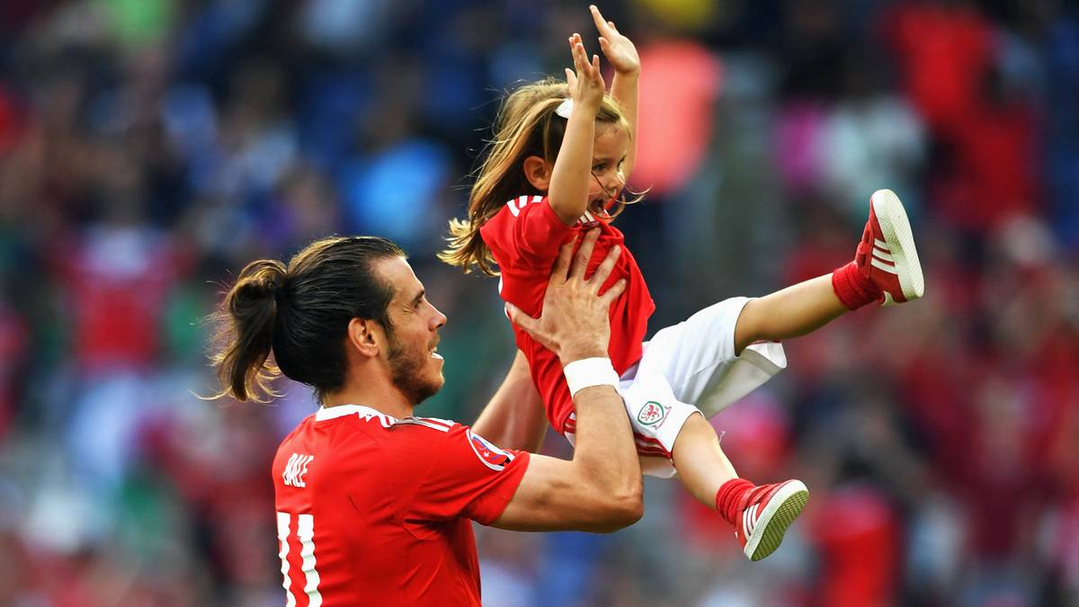 Gareth Bales Tochter Alba Violet legte nach dem Viertelfinal-Einzug der Waliser erst richtig los