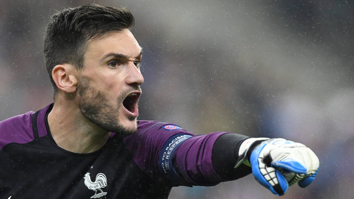 Die anderen Idole seiner Jugend hießen aber Eric Cantona und Peter Schmeichel. Mit seinen Leistungen empfahl er sich für Olympique Lyon. Französische Experten schwärmten früh, Lloris werde einer der besten Torhüter der Welt. Sie sollten Recht behalten